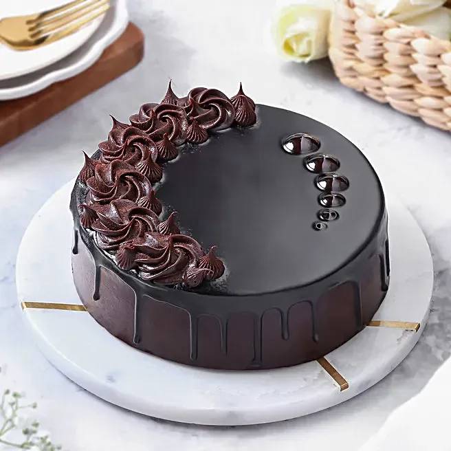 Chocolate truffle eggless cake